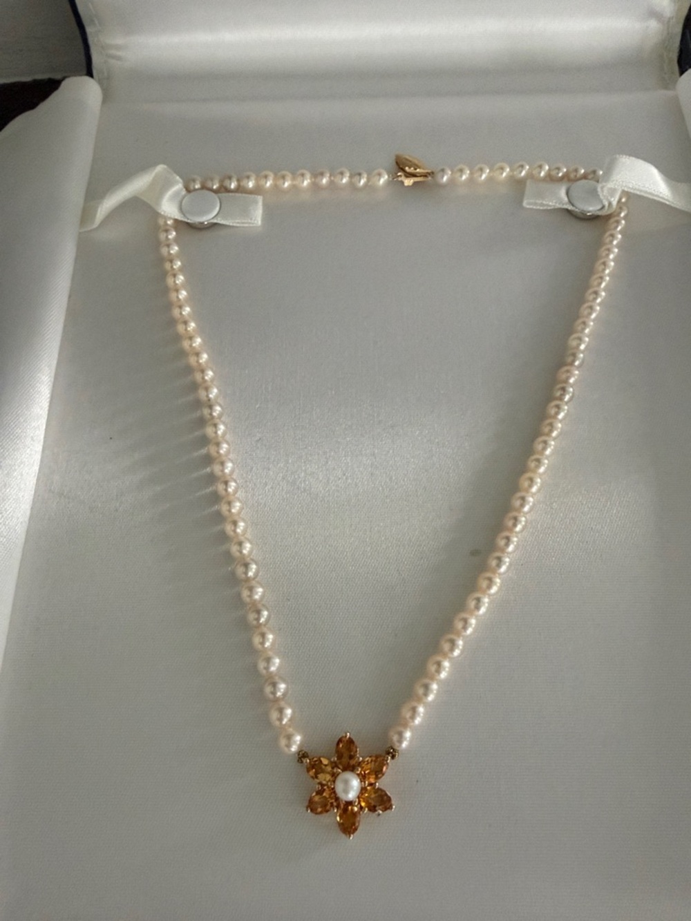 Fortunoff brand Freshwater Pearl Necklace with citrine Floral Pendant with box